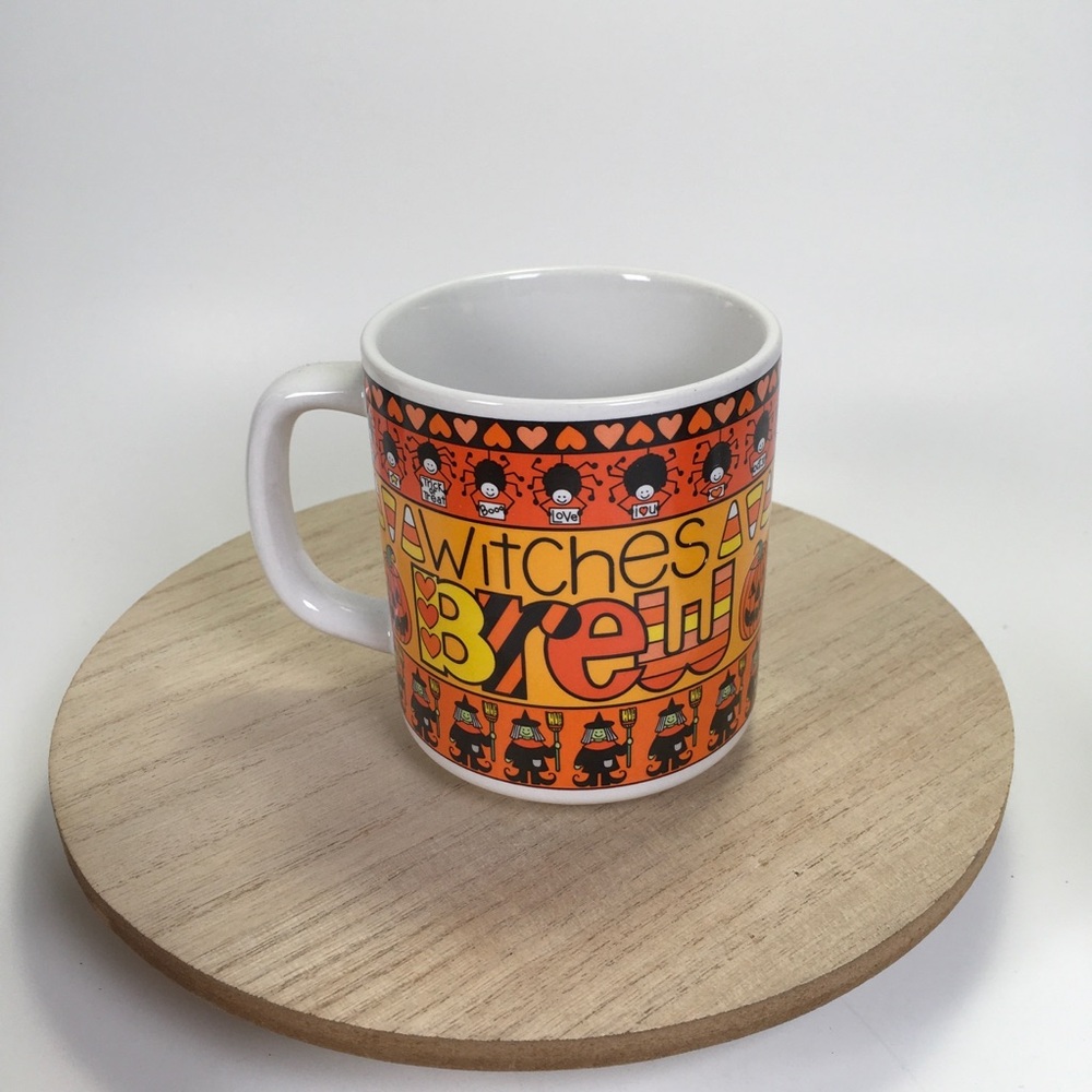 Vintage Love N Stuff Halloween Mugs Set of 4 - Picture 9 of 10